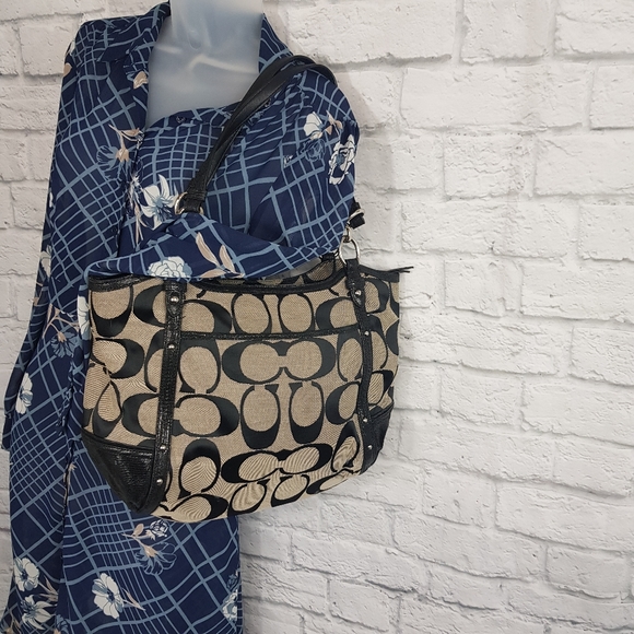 COACH Alexandra Signature Canvas Purse & Wallet - Picture 14 of 14